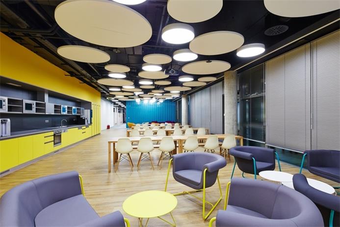 辦公空間，辦公室設(shè)計(jì)，科技公司辦公室設(shè)計(jì)，現(xiàn)代風(fēng)格辦公室，在線旅行社