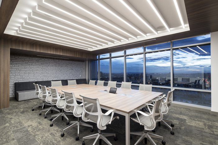 辦公家具之如何選擇沙發(fā)？